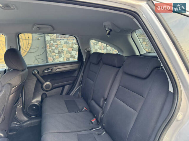 Серый Хонда СРВ, объемом двигателя 2.2 л и пробегом 246 тыс. км за 11850 $, фото 53 на Automoto.ua