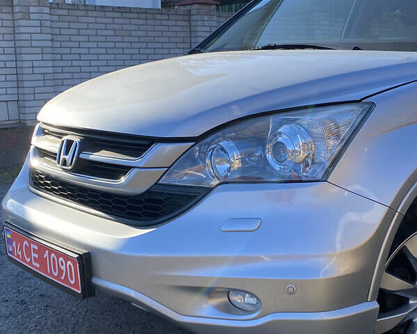 Серый Хонда СРВ, объемом двигателя 2.2 л и пробегом 238 тыс. км за 12999 $, фото 6 на Automoto.ua