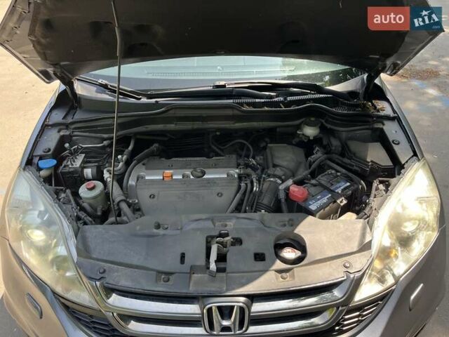 Хонда СРВ 2011 в Львове на Automoto.ua Серый Хонда СРВ, объемом двигателя 2.35 л и пробегом 216 тыс. км за 13500 $, фото 9 на Automoto.ua