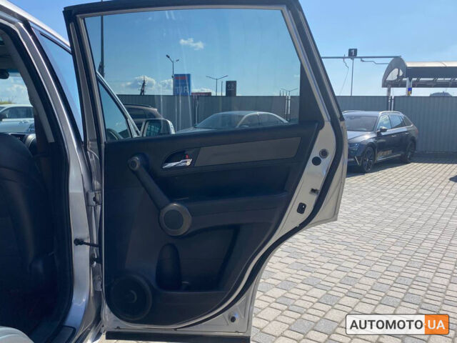 Сірий Хонда СРВ, об'ємом двигуна 2.2 л та пробігом 196 тис. км за 15000 $, фото 26 на Automoto.ua