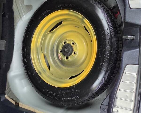 Сірий Хонда СРВ, об'ємом двигуна 2.2 л та пробігом 240 тис. км за 13700 $, фото 35 на Automoto.ua