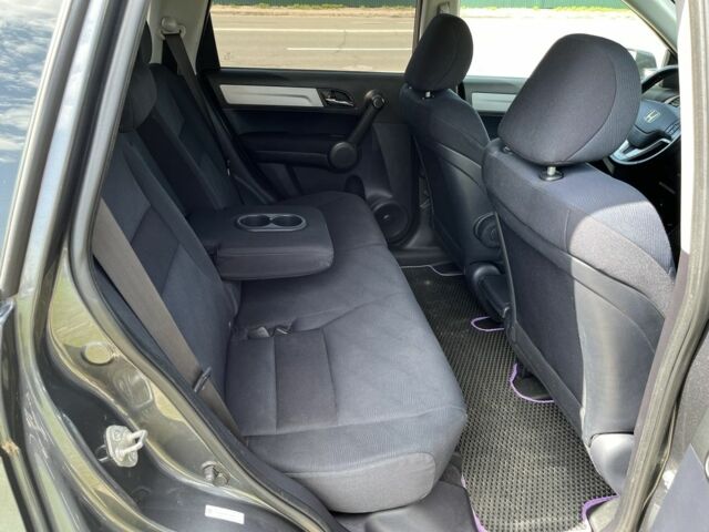 Серый Хонда СРВ, объемом двигателя 2.4 л и пробегом 236 тыс. км за 11600 $, фото 17 на Automoto.ua