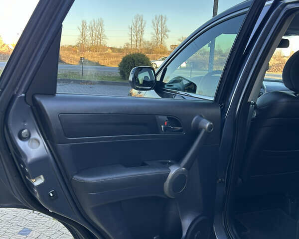 Сірий Хонда СРВ, об'ємом двигуна 2.2 л та пробігом 175 тис. км за 13999 $, фото 86 на Automoto.ua