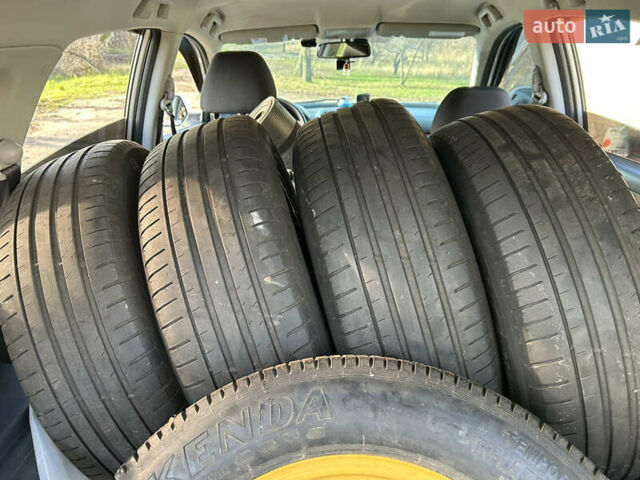 Серый Хонда СРВ, объемом двигателя 2 л и пробегом 300 тыс. км за 14500 $, фото 28 на Automoto.ua