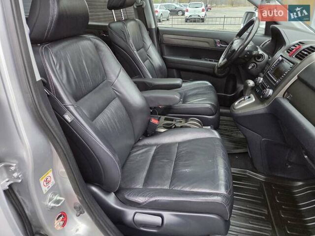 Сірий Хонда СРВ, об'ємом двигуна 2.2 л та пробігом 240 тис. км за 13700 $, фото 43 на Automoto.ua