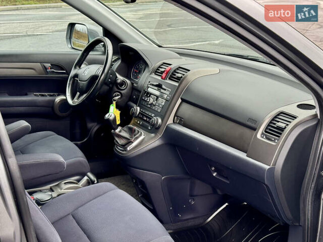 Серый Хонда СРВ, объемом двигателя 2 л и пробегом 223 тыс. км за 11950 $, фото 37 на Automoto.ua