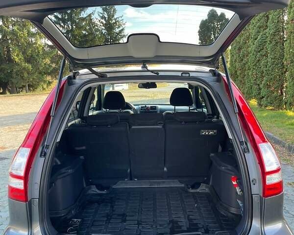 Хонда СРВ 2011 в Дубно на Automoto.ua Серый Хонда СРВ, объемом двигателя 2.2 л и пробегом 197 тыс. км за 14500 $, фото 4 на Automoto.ua