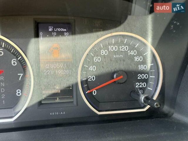 Сірий Хонда СРВ, об'ємом двигуна 2.4 л та пробігом 190 тис. км за 13800 $, фото 1 на Automoto.ua