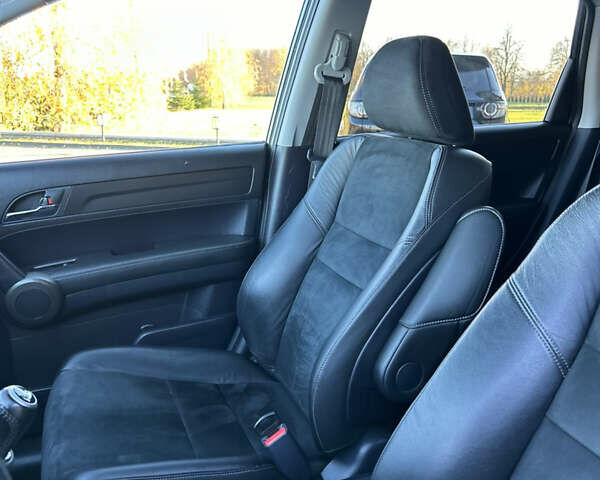 Сірий Хонда СРВ, об'ємом двигуна 2.2 л та пробігом 175 тис. км за 13999 $, фото 67 на Automoto.ua