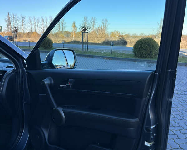 Сірий Хонда СРВ, об'ємом двигуна 2.2 л та пробігом 175 тис. км за 13999 $, фото 52 на Automoto.ua