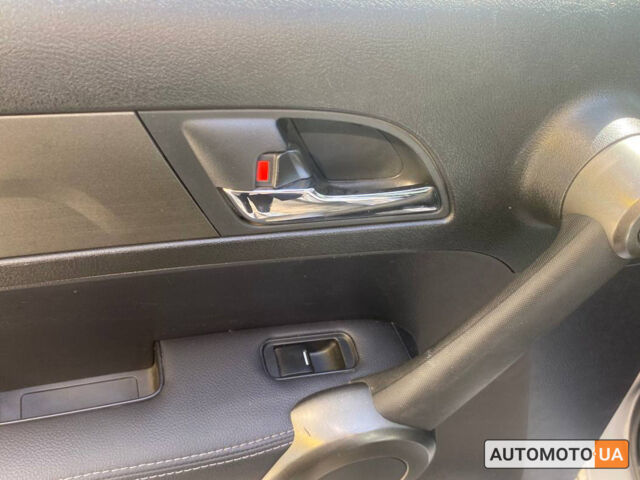 Сірий Хонда СРВ, об'ємом двигуна 2.2 л та пробігом 196 тис. км за 15000 $, фото 21 на Automoto.ua