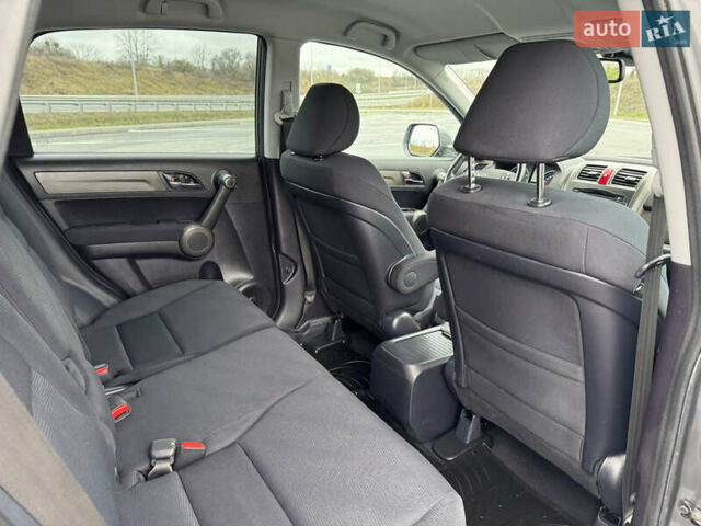 Серый Хонда СРВ, объемом двигателя 2 л и пробегом 223 тыс. км за 11950 $, фото 43 на Automoto.ua