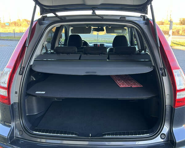 Сірий Хонда СРВ, об'ємом двигуна 2.2 л та пробігом 175 тис. км за 13999 $, фото 42 на Automoto.ua