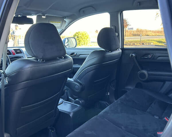 Сірий Хонда СРВ, об'ємом двигуна 2.2 л та пробігом 175 тис. км за 13999 $, фото 58 на Automoto.ua