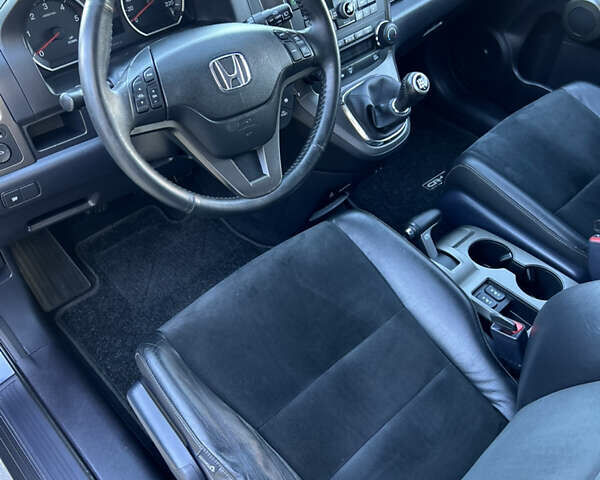 Сірий Хонда СРВ, об'ємом двигуна 2.2 л та пробігом 175 тис. км за 13999 $, фото 61 на Automoto.ua