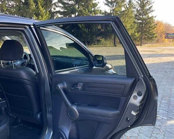 Хонда СРВ 2011 в Дубно на Automoto.ua Серый Хонда СРВ, объемом двигателя 2.2 л и пробегом 197 тыс. км за 14500 $, фото 10 на Automoto.ua