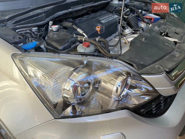 Серый Хонда СРВ, объемом двигателя 2.2 л и пробегом 238 тыс. км за 12999 $, фото 40 на Automoto.ua