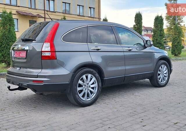 Серый Хонда СРВ, объемом двигателя 2.2 л и пробегом 250 тыс. км за 12950 $, фото 3 на Automoto.ua