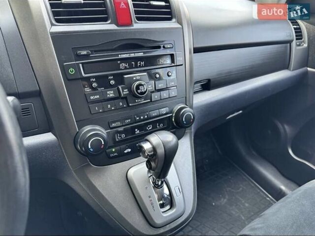 Хонда СРВ 2011 в Львове на Automoto.ua Серый Хонда СРВ, объемом двигателя 2.35 л и пробегом 216 тыс. км за 13500 $, фото 11 на Automoto.ua