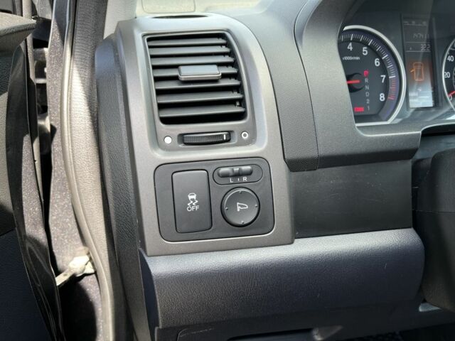 Серый Хонда СРВ, объемом двигателя 2.4 л и пробегом 236 тыс. км за 11600 $, фото 7 на Automoto.ua