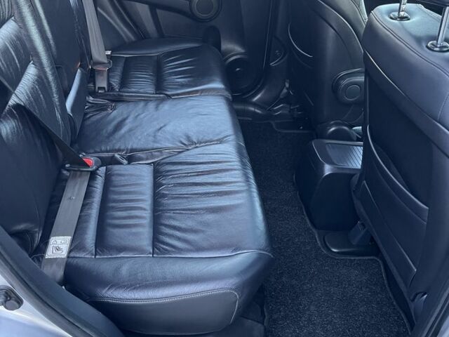 Хонда СРВ 2011 в Черновцах на Automoto.ua Серый Хонда СРВ, объемом двигателя 2.2 л и пробегом 218 тыс. км за 14250 $, фото 18 на Automoto.ua