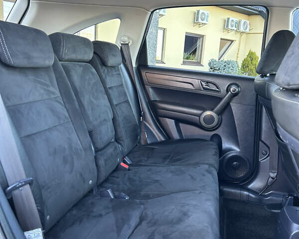 Сірий Хонда СРВ, об'ємом двигуна 2.2 л та пробігом 175 тис. км за 13999 $, фото 46 на Automoto.ua