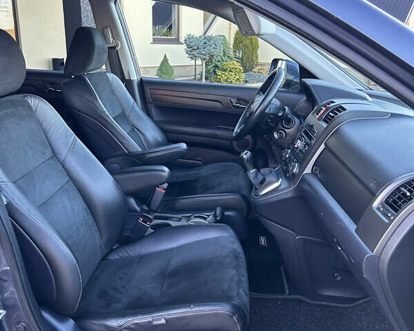 Сірий Хонда СРВ, об'ємом двигуна 2.2 л та пробігом 175 тис. км за 13999 $, фото 55 на Automoto.ua