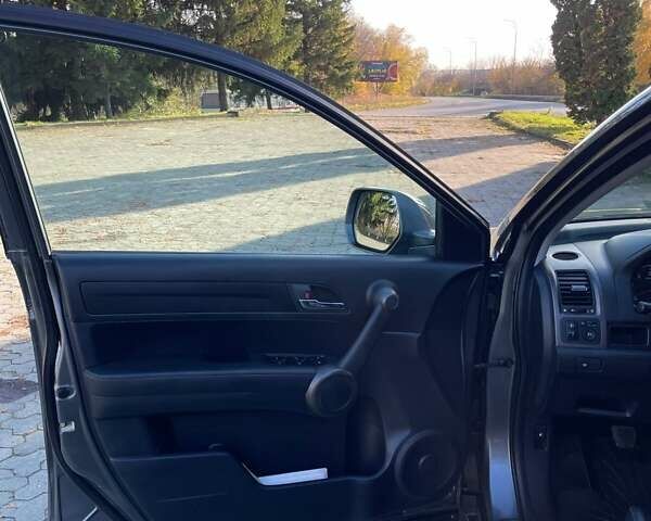 Хонда СРВ 2011 в Дубно на Automoto.ua Серый Хонда СРВ, объемом двигателя 2.2 л и пробегом 197 тыс. км за 14500 $, фото 6 на Automoto.ua