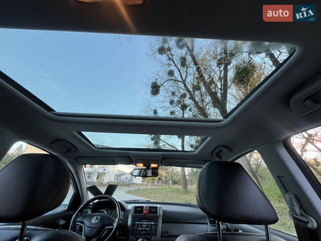 Хонда СРВ 2011 в Черновцах на Automoto.ua Серый Хонда СРВ, объемом двигателя 2.2 л и пробегом 218 тыс. км за 13990 $, фото 26 на Automoto.ua