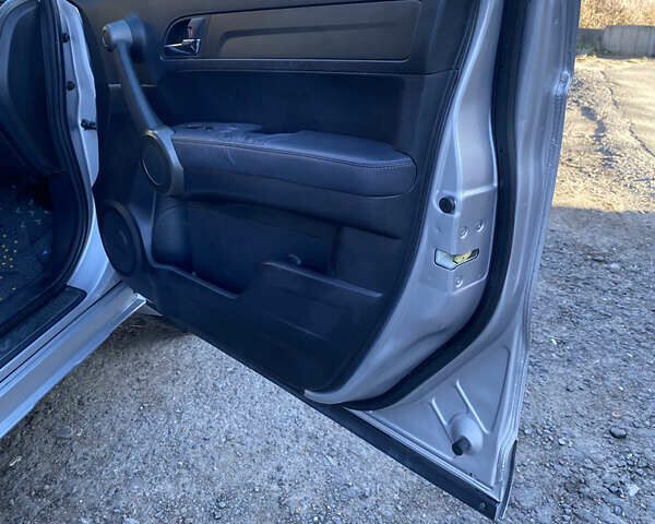 Серый Хонда СРВ, объемом двигателя 2.2 л и пробегом 238 тыс. км за 12999 $, фото 21 на Automoto.ua