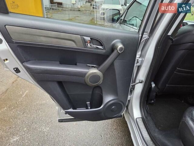 Сірий Хонда СРВ, об'ємом двигуна 2.2 л та пробігом 240 тис. км за 13700 $, фото 27 на Automoto.ua