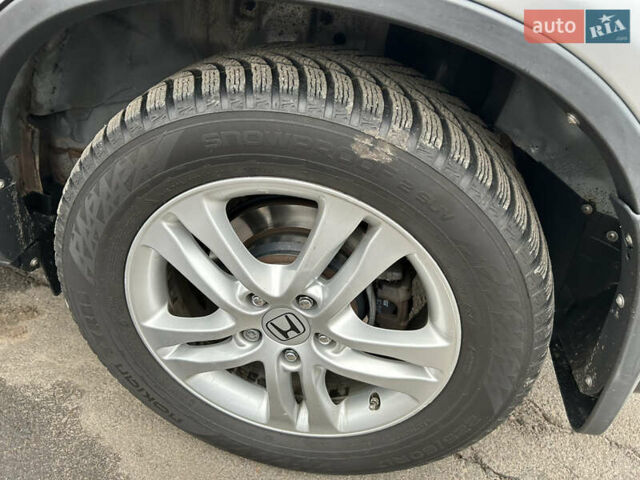 Серый Хонда СРВ, объемом двигателя 2 л и пробегом 300 тыс. км за 14500 $, фото 31 на Automoto.ua