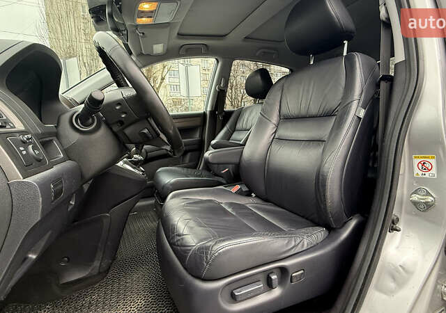 Серый Хонда СРВ, объемом двигателя 2.2 л и пробегом 204 тыс. км за 14000 $, фото 16 на Automoto.ua