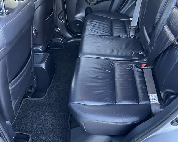 Хонда СРВ 2011 в Черновцах на Automoto.ua Серый Хонда СРВ, объемом двигателя 2.2 л и пробегом 218 тыс. км за 13990 $, фото 18 на Automoto.ua