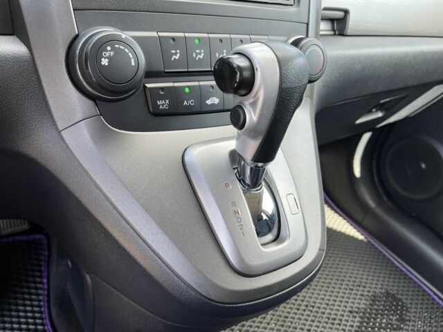 Серый Хонда СРВ, объемом двигателя 2.4 л и пробегом 236 тыс. км за 11600 $, фото 9 на Automoto.ua