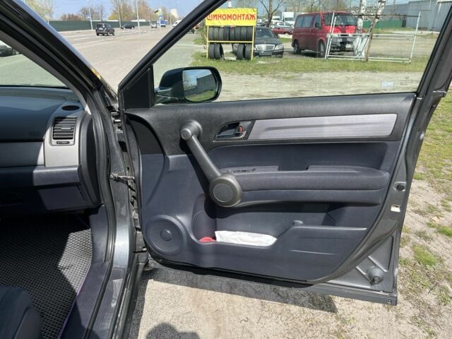 Серый Хонда СРВ, объемом двигателя 2.4 л и пробегом 236 тыс. км за 11600 $, фото 16 на Automoto.ua