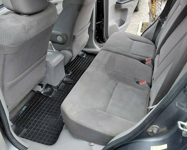 Сірий Хонда СРВ, об'ємом двигуна 2.35 л та пробігом 215 тис. км за 13700 $, фото 9 на Automoto.ua