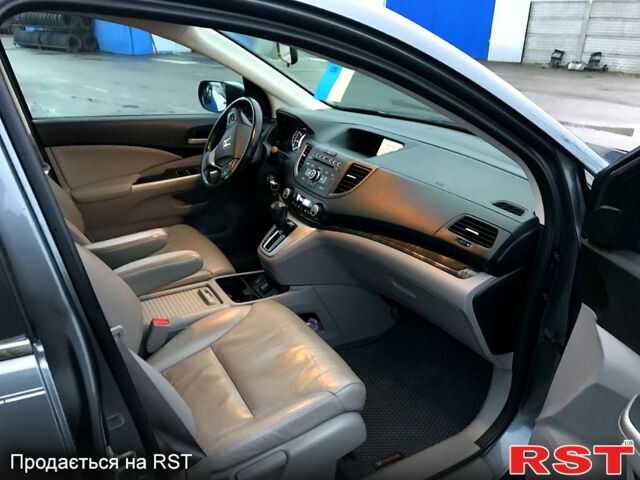 Серый Хонда СРВ, объемом двигателя 2.4 л и пробегом 135 тыс. км за 14000 $, фото 4 на Automoto.ua