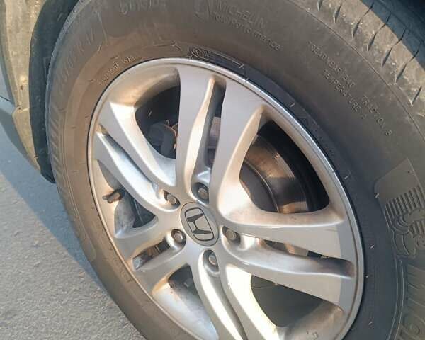 Серый Хонда СРВ, объемом двигателя 2.2 л и пробегом 280 тыс. км за 14900 $, фото 23 на Automoto.ua