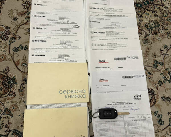 Серый Хонда СРВ, объемом двигателя 2 л и пробегом 190 тыс. км за 15700 $, фото 21 на Automoto.ua