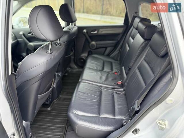 Серый Хонда СРВ, объемом двигателя 2.2 л и пробегом 260 тыс. км за 14200 $, фото 16 на Automoto.ua