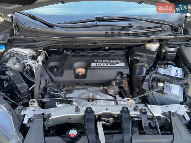 Серый Хонда СРВ, объемом двигателя 2.2 л и пробегом 216 тыс. км за 18000 $, фото 19 на Automoto.ua
