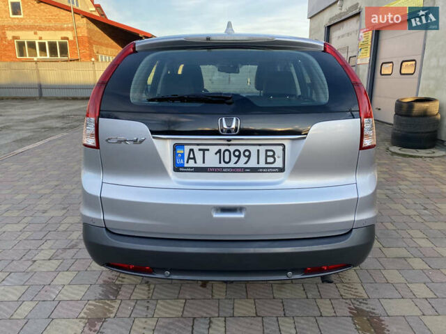 Серый Хонда СРВ, объемом двигателя 2.2 л и пробегом 216 тыс. км за 18000 $, фото 4 на Automoto.ua
