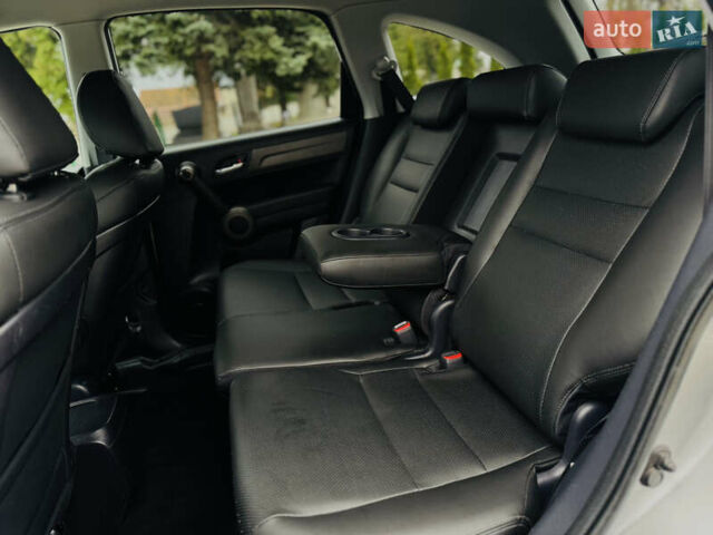 Серый Хонда СРВ, объемом двигателя 2.2 л и пробегом 165 тыс. км за 14950 $, фото 89 на Automoto.ua