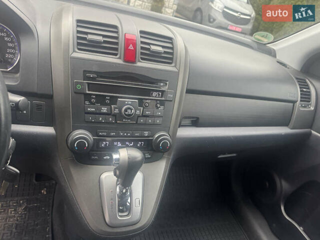 Сірий Хонда СРВ, об'ємом двигуна 2.2 л та пробігом 92 тис. км за 14950 $, фото 24 на Automoto.ua