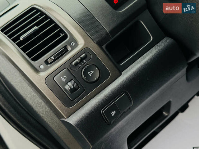 Серый Хонда СРВ, объемом двигателя 2.2 л и пробегом 165 тыс. км за 14950 $, фото 44 на Automoto.ua