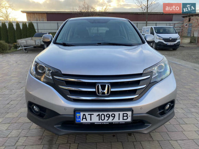 Серый Хонда СРВ, объемом двигателя 2.2 л и пробегом 216 тыс. км за 18000 $, фото 1 на Automoto.ua