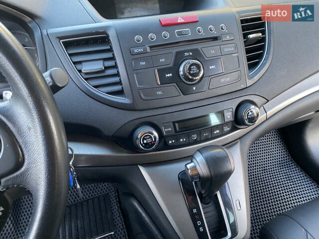 Серый Хонда СРВ, объемом двигателя 2.2 л и пробегом 216 тыс. км за 18000 $, фото 17 на Automoto.ua