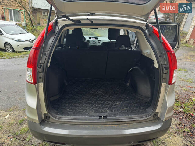 Серый Хонда СРВ, объемом двигателя 2 л и пробегом 190 тыс. км за 15700 $, фото 12 на Automoto.ua