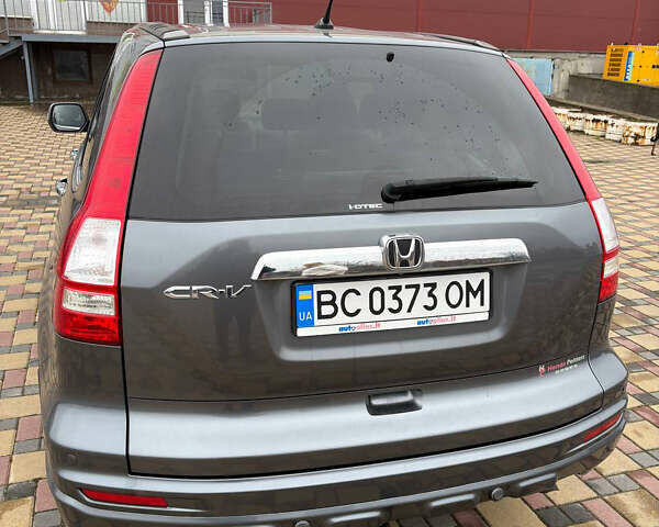 Серый Хонда СРВ, объемом двигателя 2.2 л и пробегом 231 тыс. км за 15300 $, фото 1 на Automoto.ua